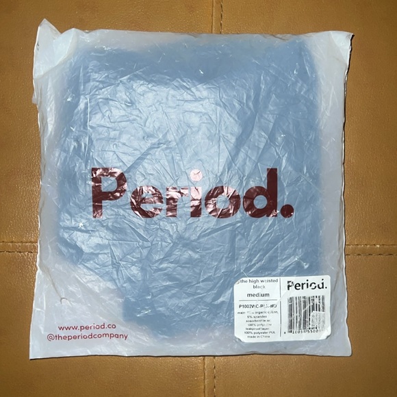 The High Waisted Period. in Organic Cotton For Heavy Flows - M - Picture 3 of 4